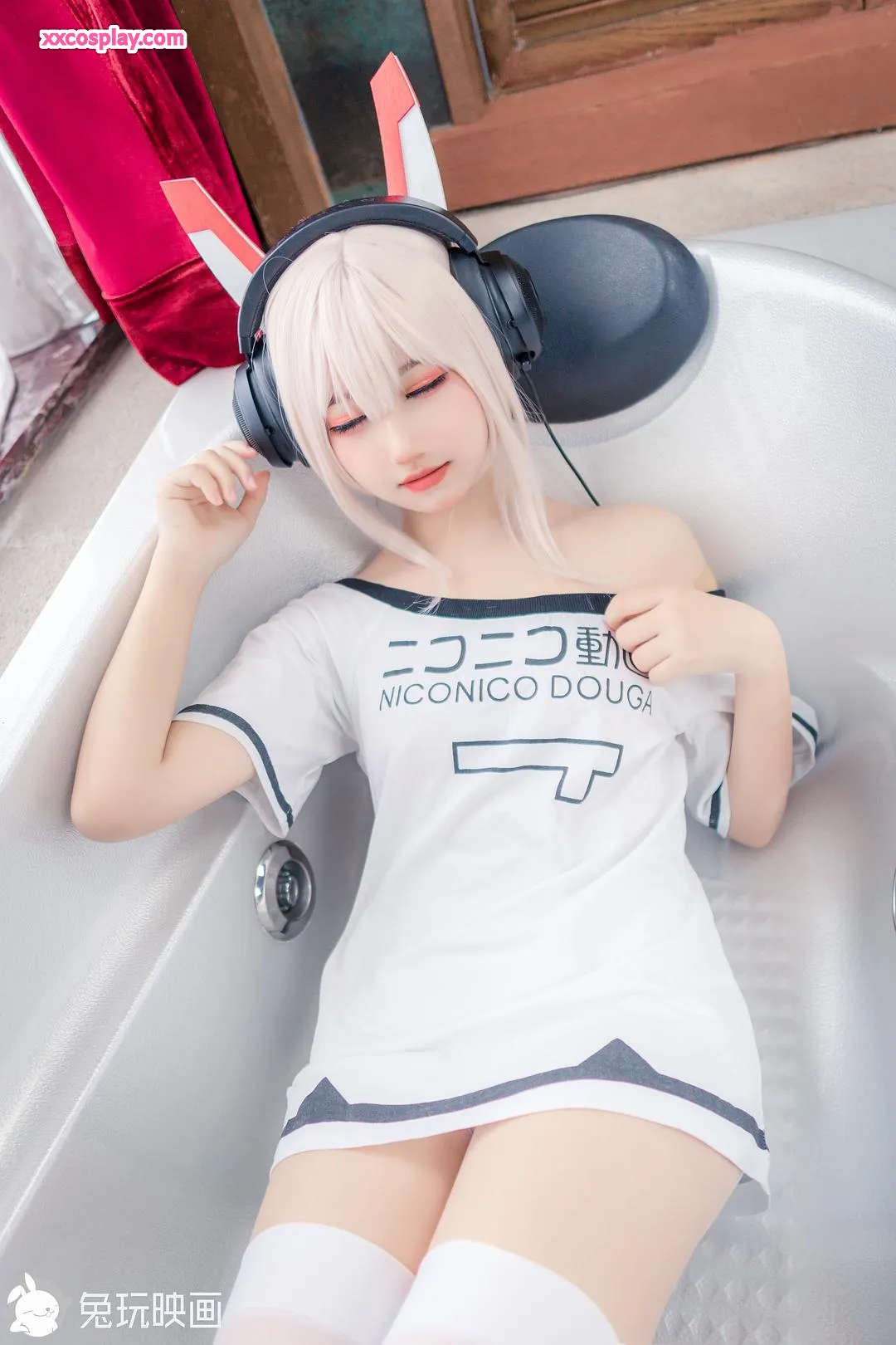 兔玩映画：浴缸裡的凌波醬